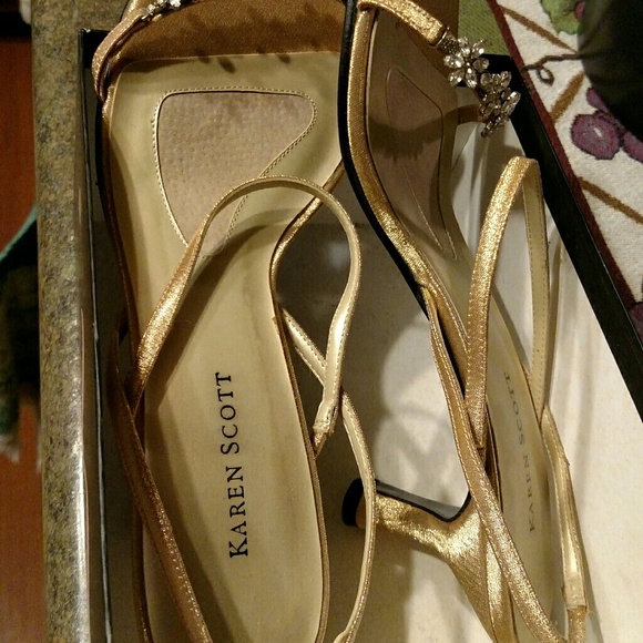 Sandals - Picture 2 of 2